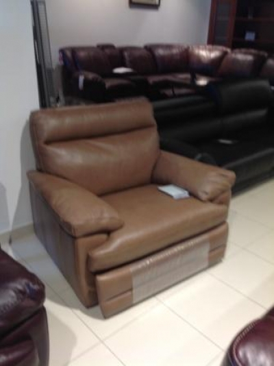 Natuzzi коллекция АМИКА кресло с реклайнером модель 637